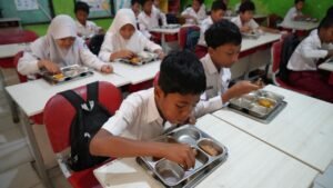 Pemerintah Terus Gencarkan Edukasi Gizi Bagi Penerima Program MBG