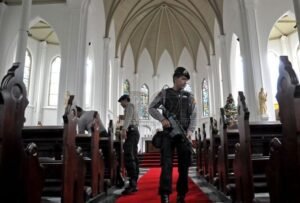 Pemerintah Tegaskan Natal 2025 Berlangsung Kondusif dengan Dukungan Aparat Keamanan