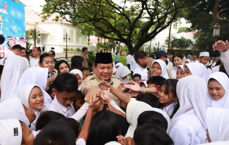 Sekolah Rakyat dan Terobosan Akses Pendidikan Bermutu Tanpa Hambatan