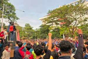 Ekonom Ajak Publik Sikapi Isu Ekonomi secara Objektif di Tengah Aksi Mahasiswa
