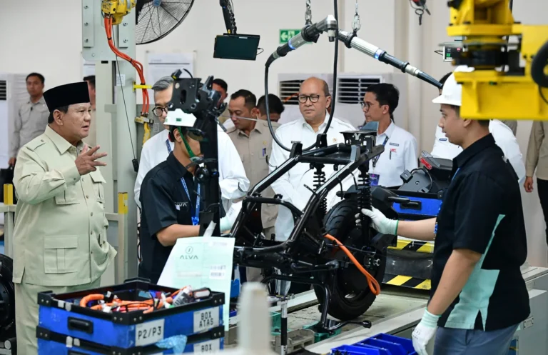 Membangun Ekosistem Motor Listrik Nasional, Menguatkan Ekonomi Rakyat