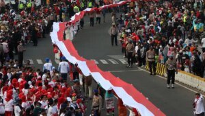 Kirab Merah Putih, Mahasiswa Teguhkan Semangat Persatuan dan Indonesia Damai